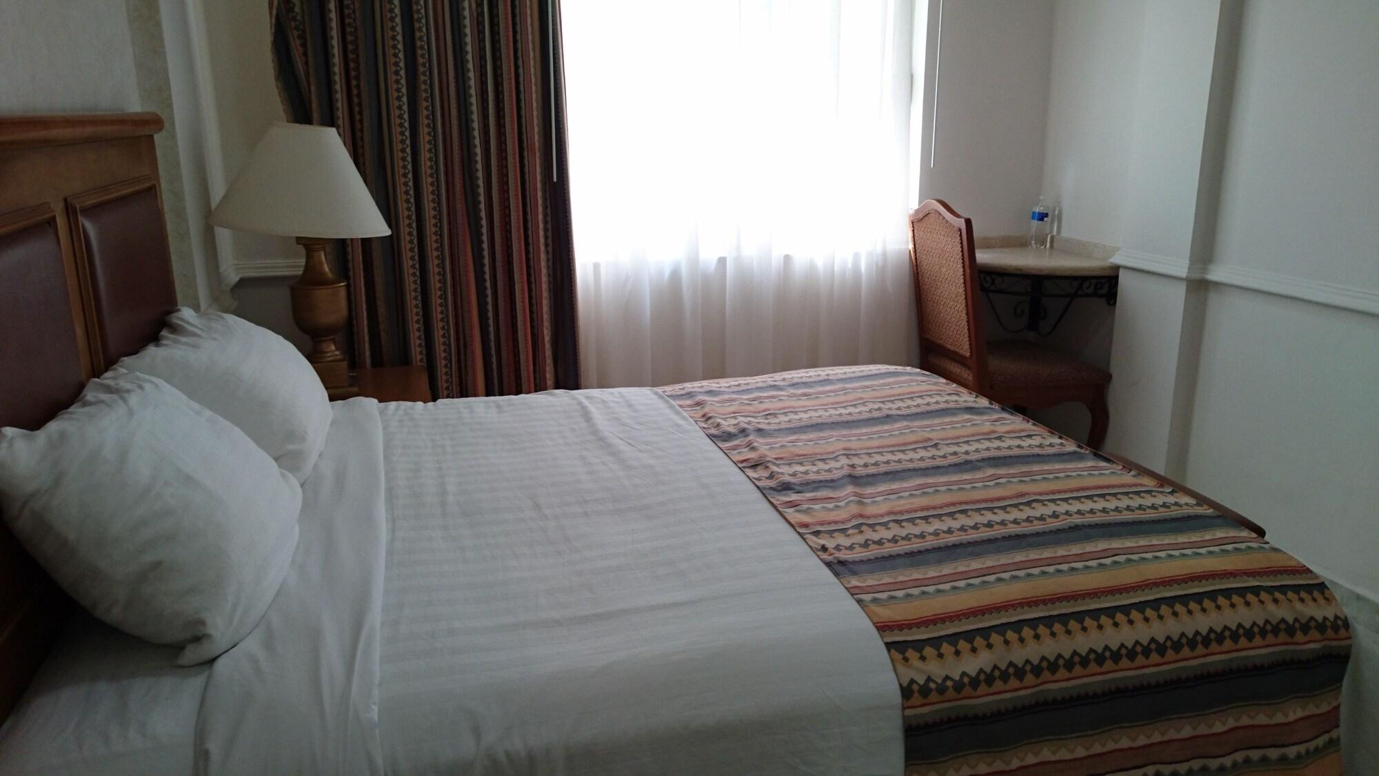 Hotel Savoy Express Torreón Esterno foto
