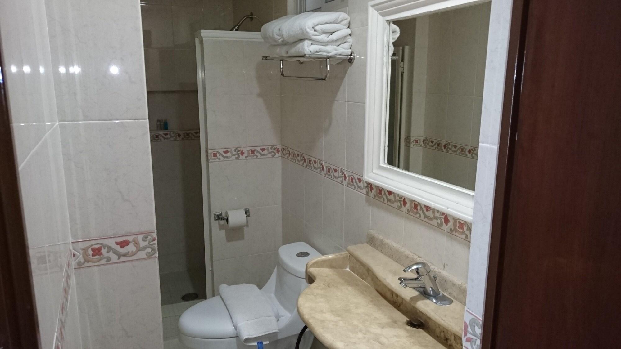 Hotel Savoy Express Torreón Esterno foto