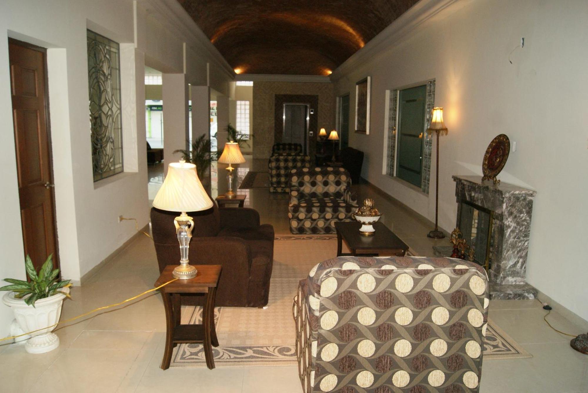 Hotel Savoy Express Torreón Esterno foto