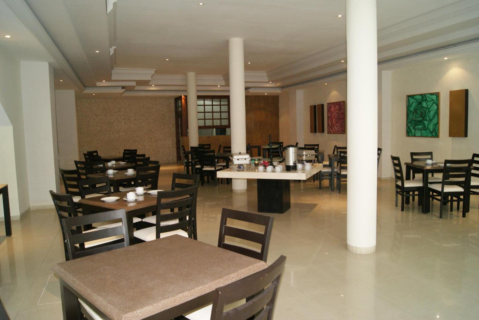 Hotel Savoy Express Torreón Esterno foto
